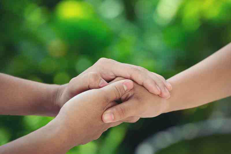 holding-hands